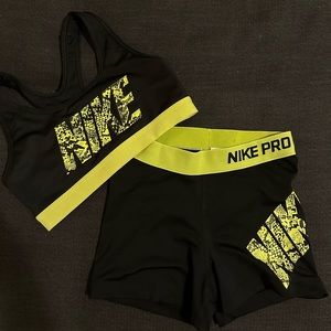 Nike Workout Set